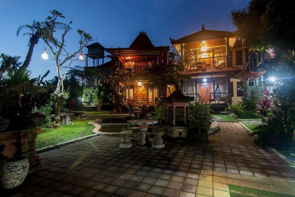 Ganesha Ubud Inn Exterior photo